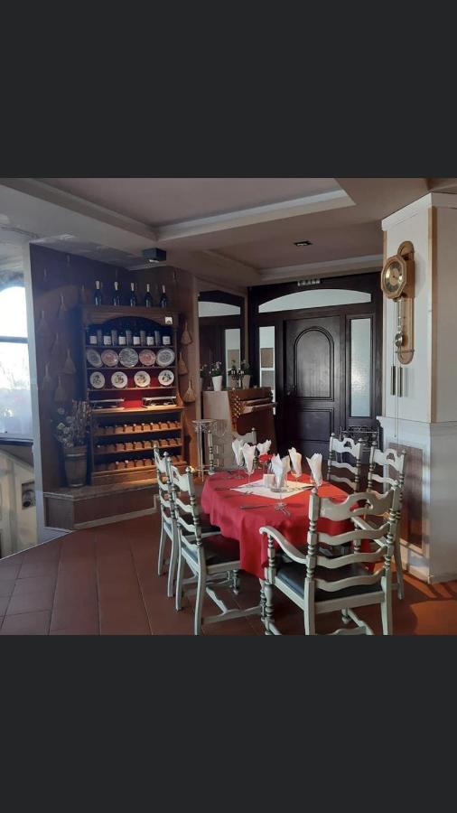Cedar Lodge 3/4 Apartment Paradise Bansko Esterno foto